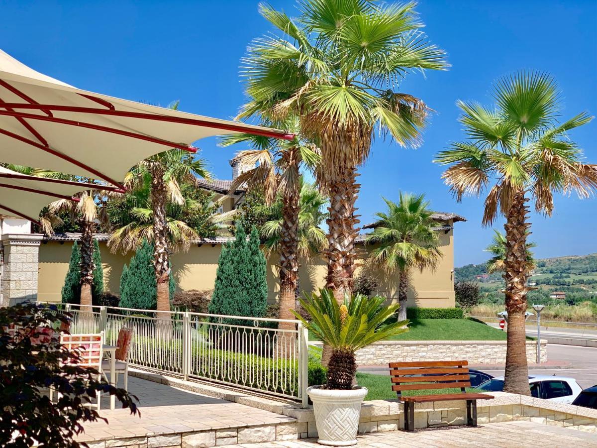 Palmanova Resort Mirash Exteriör bild